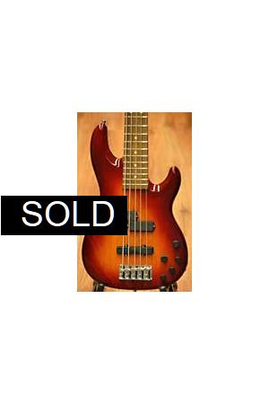 Fender Deluxe Zone Bass V Fender Deluxe Zone Bass V